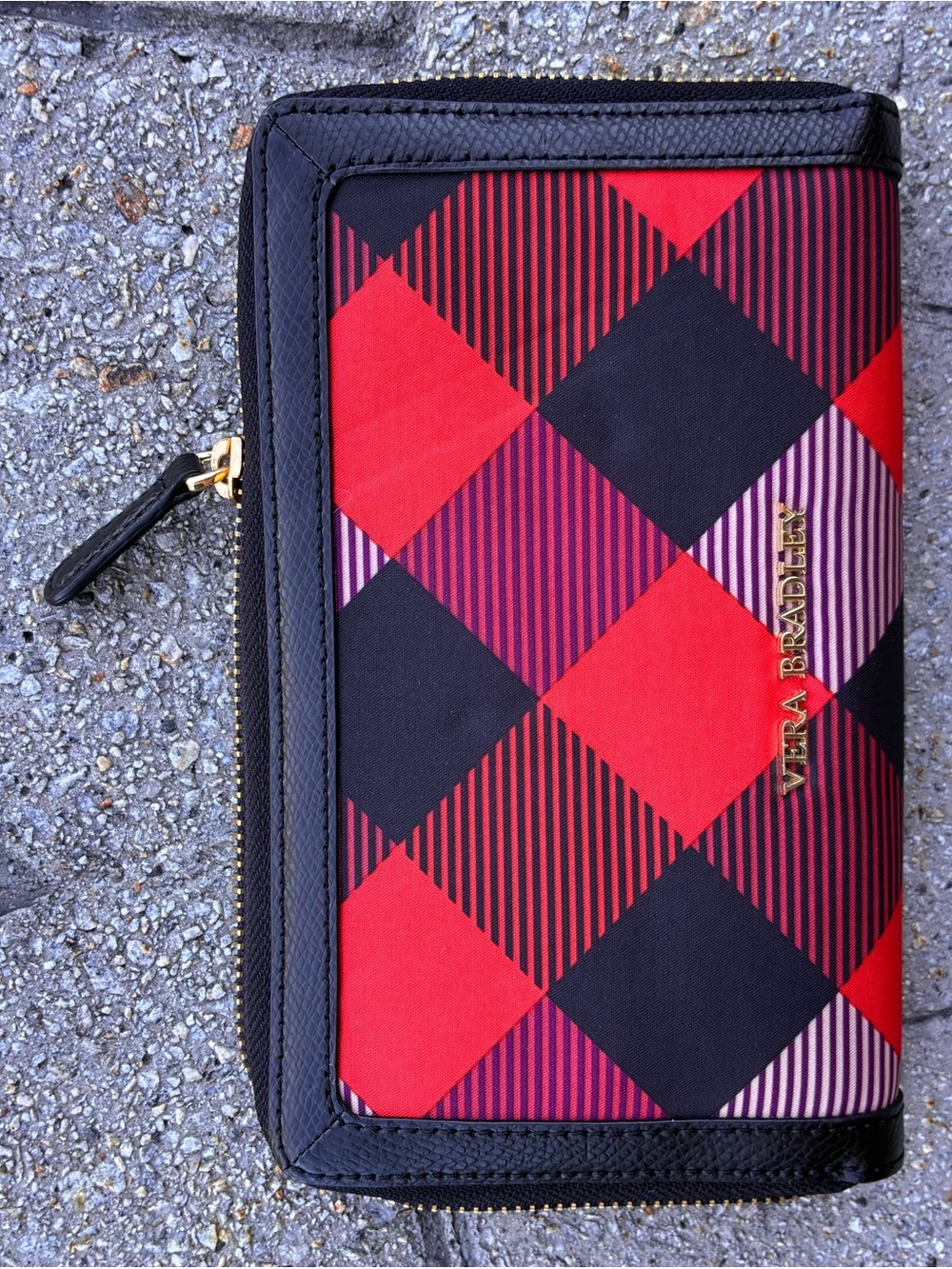 Vera Bradley Georgia Zip
Around Wallet Buffalo
Check Leather Trim Gold hardware